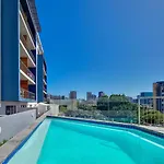 Micro-Luxurious Apartment In Cape Town Cbd